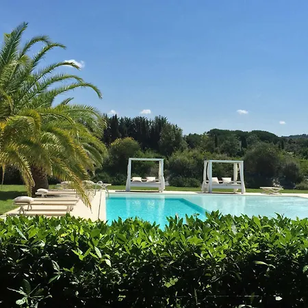 Relais Le Fornacelle Aparthotel 4*