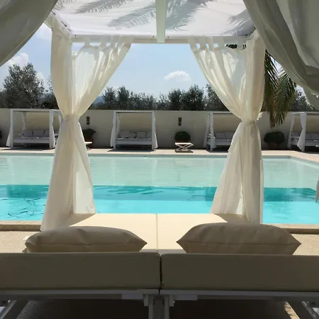 Relais Le Fornacelle Aparthotel 4*